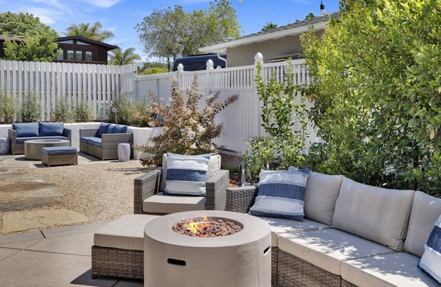 *New Listing* Mesa Cottage | Outdoor Patio w/ BBQ And Firepit