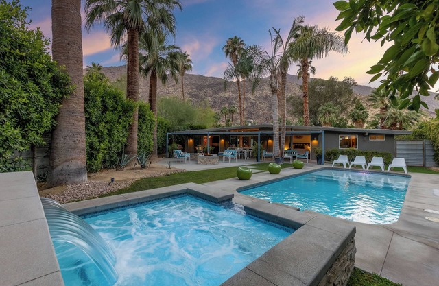 Mesa Mid-Century: 2 Zi, 2 BA House in Palm Springs, 4 Personen