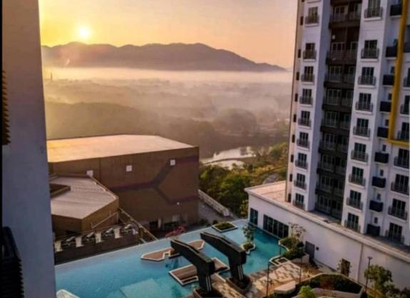 Mesahill Nilai 2 Room Condo - Fast wifi, Amazing Pool & TV