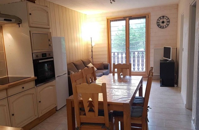 METABIEF -GENEVRIERS - Bât Les Gentianes Appartement 6 Pers