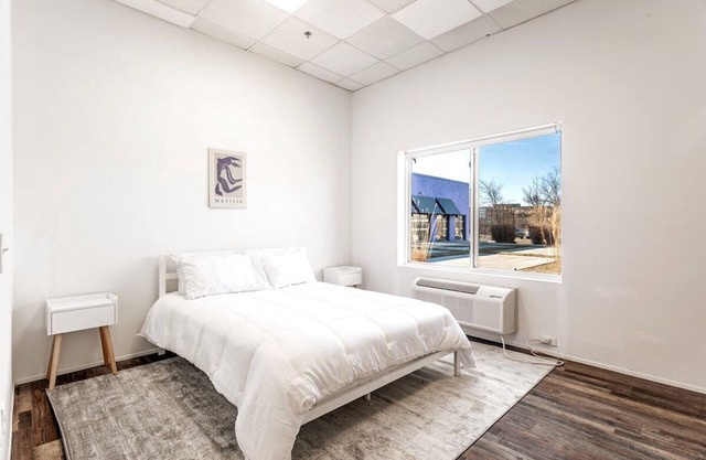 Metro Meriden| Urban Studio| Pool|Fitness Center
