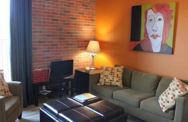 Metropolitan Loft 201