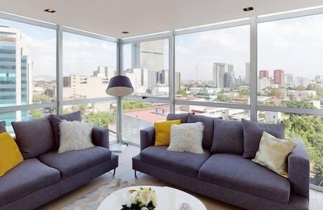 MH Luxuriously appointed 2BR 2BT - Panoramic View