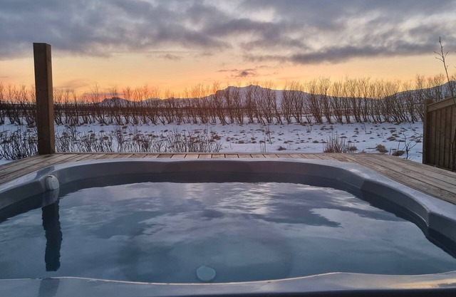 Miðhraun - Lava Resort