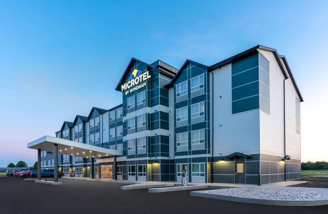 Microtel Inn & Suites by Wyndham Portage La Prairie