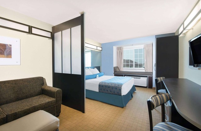 Microtel Inn & Suites by Wyndham Stanley