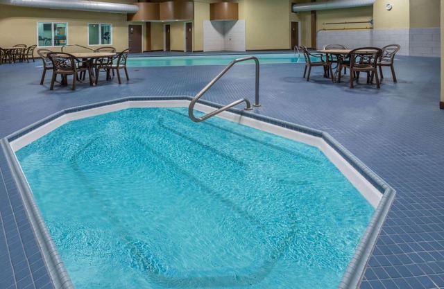 Microtel Inn & Suites by Wyndham - Timmins