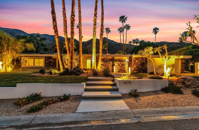 Mid-century Alexander home in Vista Las Palmas w/pool & mountain views