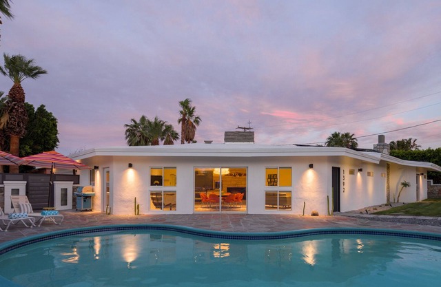 Mid-Century Architectural Gem in the Heart of Palm Springs