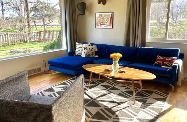 Mid century artistry in South Boulder!