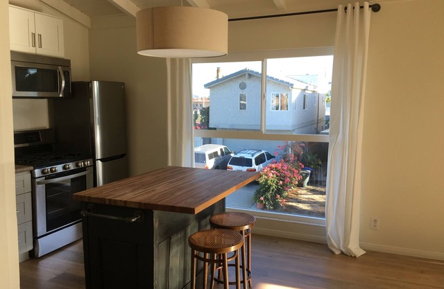 Mid Century Beach Studio, Love Shack, komplett renoviert, im Obergeschoss, Aussicht
