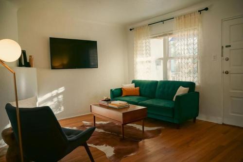 Mid-century Dream In Nob Hill