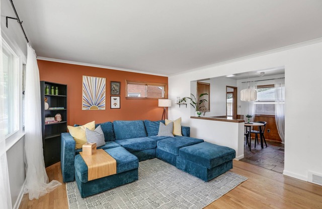 Mid Century Modern at Lincoln