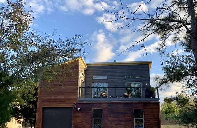 Mid-Century Modern Lake Escape