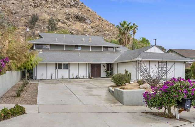 Mid-century modern style house Fwy 60 and 91 讲中文