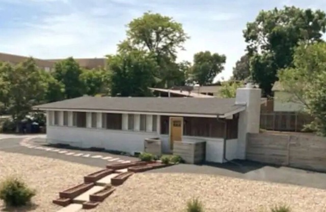 Mid-century modern style home in Harvey Park