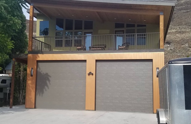 Mid Century Modern Sunland Escape