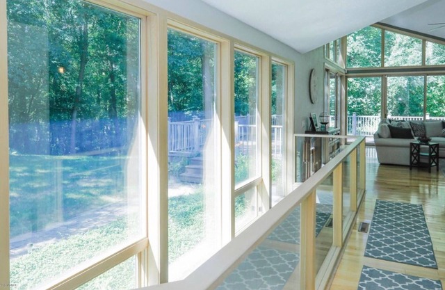 *Mid-century modern Retreat* *4000 Sqft* *Hot Tub* *Entire House*-Pet Friendly