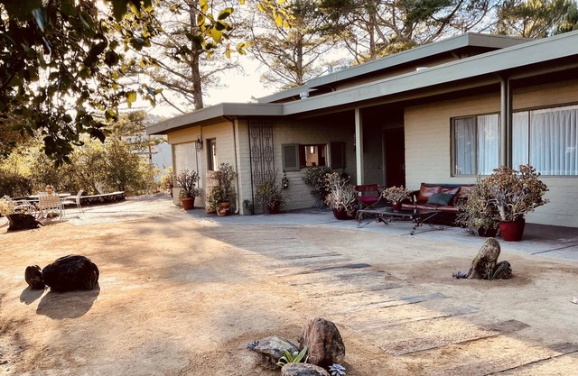 Mid-Century Mountain Home mit atemberaubender Aussicht