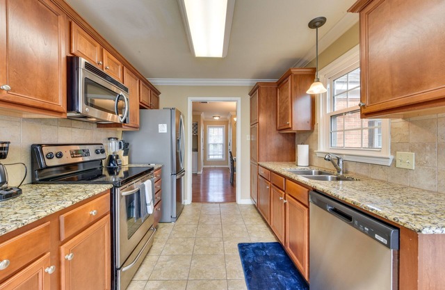 Mid City South Condo ~ 7 Mi to LSU & Downtown!