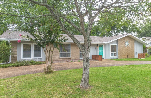 Mid-Mod Beach House Gulf Coast