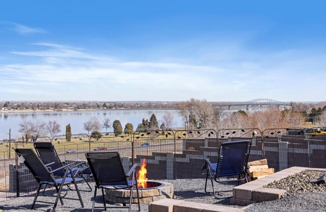 Mid-Term Now Available, Best River View, No Host/Cleaning Fees, Great Discounts.