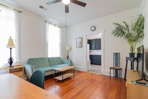 Midcentury Modern - central location to all