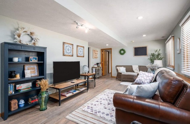 Midlake Elegance Retreat