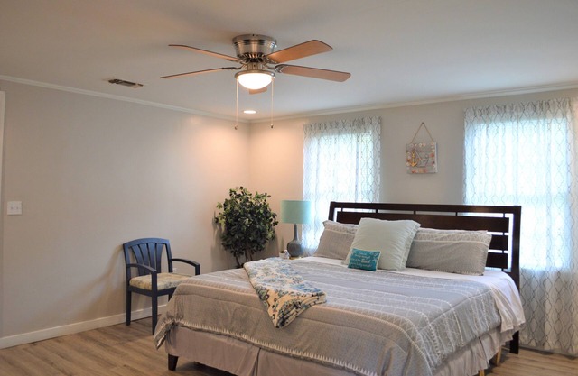 🔥MIDTOWN AQUAMARINE- SMART HOME, WALK TO ZOO!❤️