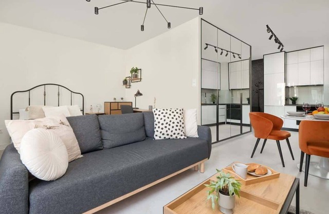 Milionowa 8 | Prestige Studio | Fernarbeit