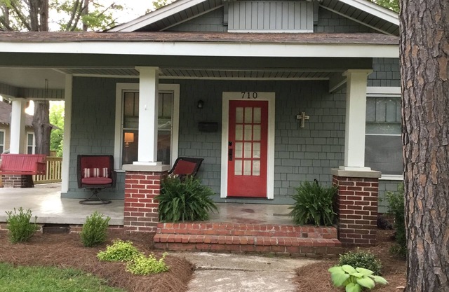 Mill Cottage- minutes to Arena/Downtown/NMMC. 1 mi. from Fairpark.