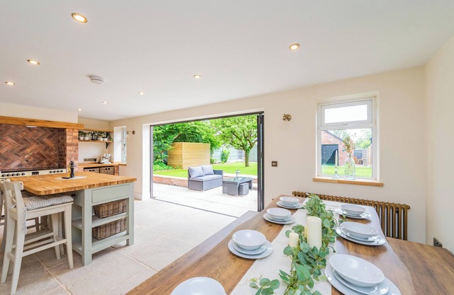 Mill Cottages Shrewsbury With Hot Tub