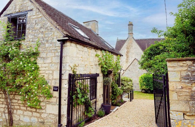 Mill House Cottage - Star Stay on The Cotswold Way