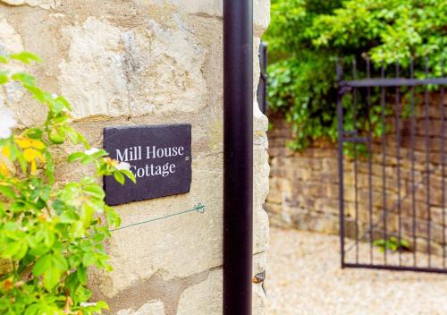 Mill House Cottage - Star Stay on The Cotswold Way