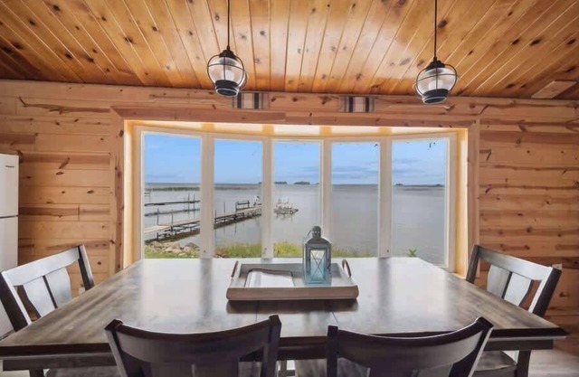 Updated Beach House with Hot Tub Lake Mille Lacs!