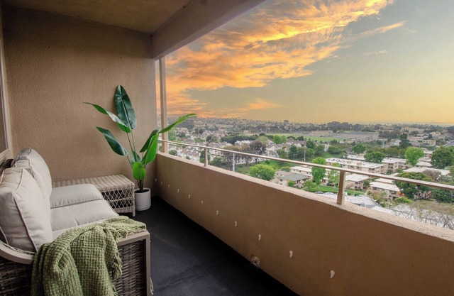 Million Dollar Ocean Views! Central Location & Parking