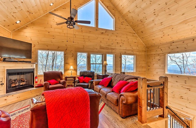 Mineral Bluff Cabin Near Lake Blue Ridge!