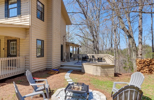 Mineral Bluff Vacation Rental w/ Mountain Views!