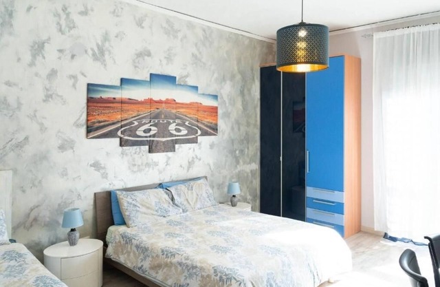Blue room / Room 1