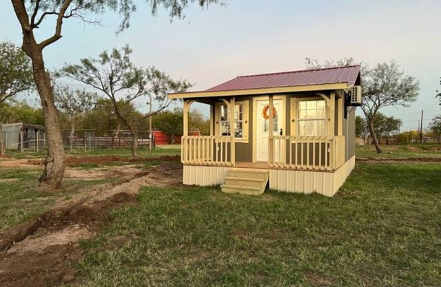 Mini home by Kataluma Nightly Rentals