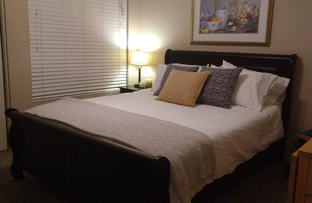 Mini Studio in south OC