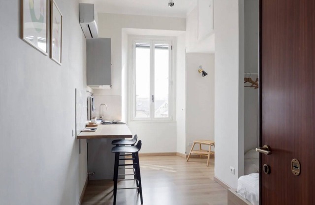 Minimal & Charming studio in Isola District - Farini