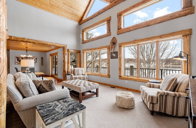 MINNeSTAY* Maple Lake Chalet