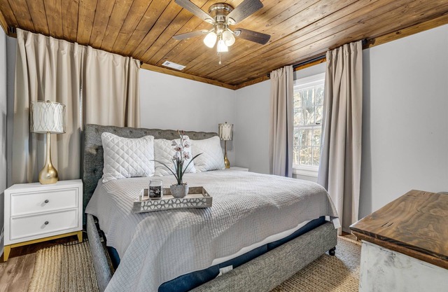 Bully's Cottage by OneHometown Getaways