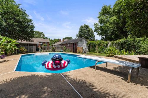 Mins to Zoo - Capitol Heights Hideaway