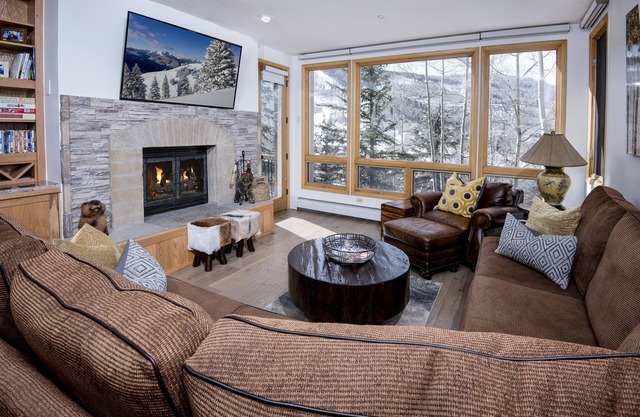 MINT Ski-in / Ski-out mit Mnt. Ansichten, 3Bed 3Bath, mit 2 Master-Suiten, Highlands