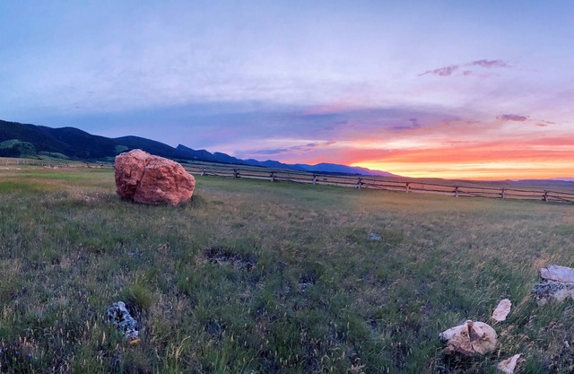 NEW! Minutes from being on top of Big Horn Mountains, great WIFI