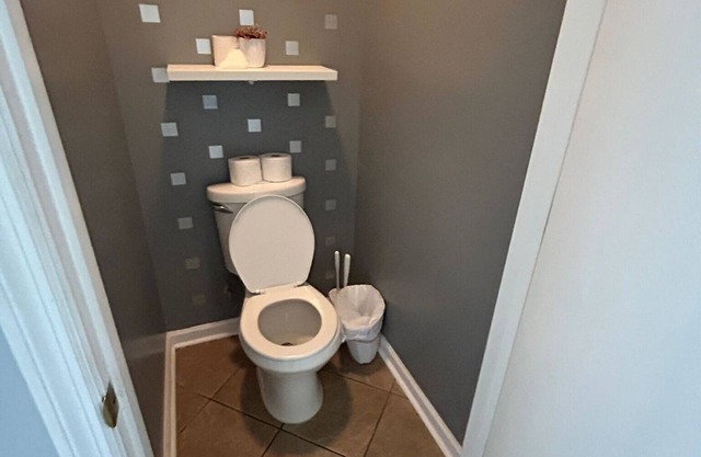 Minutes from Downtown & Arsenal! Cardinal Aerie