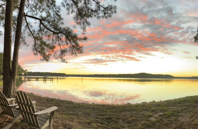 Minutes from Downtown St. Michaels | Private Boat Ramp | Dock