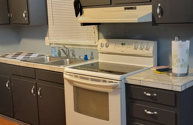 Minutes to Robin's AFB, Rigby's, Perry Georgia National Fairgrounds & Agricenter